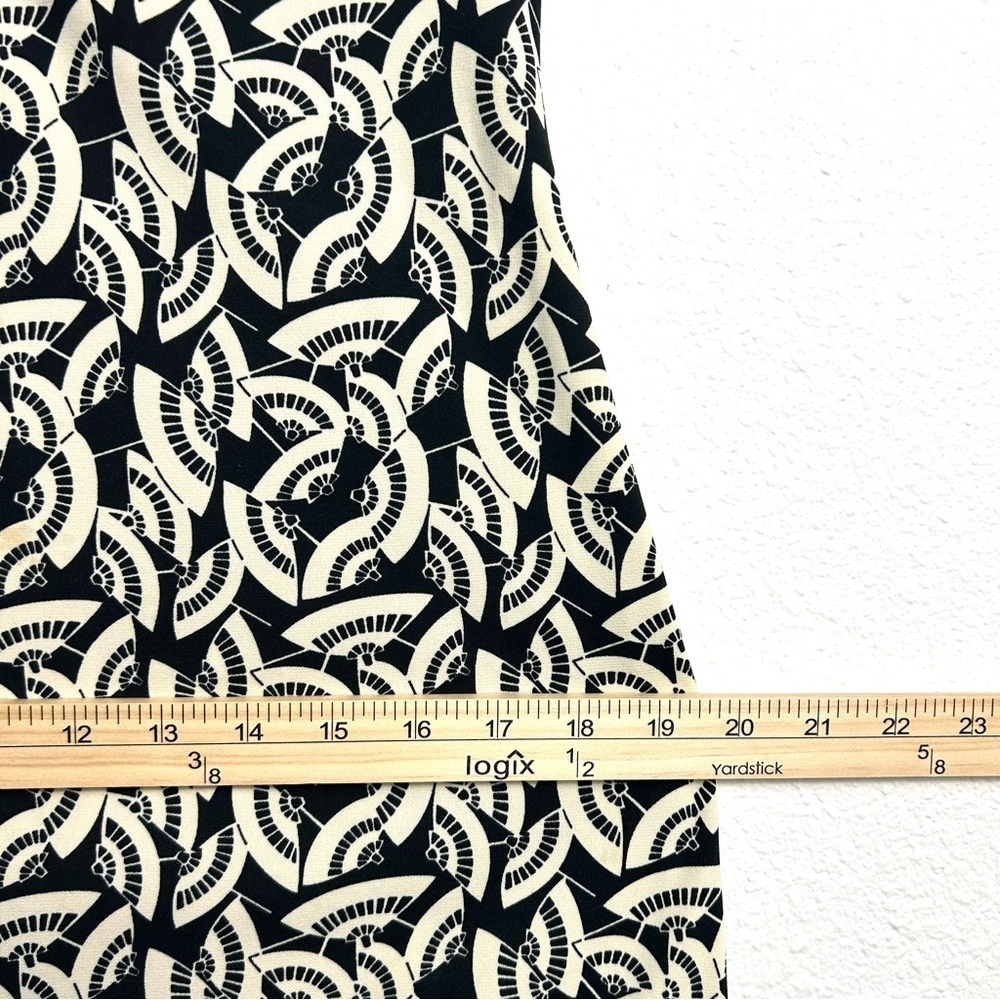 BCBG Max Azria Fan Midi Dress Cap Sleeve Ruffle Hem Black Cream Size Medium - Picture 9 of 12